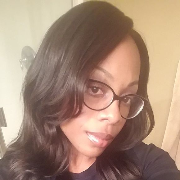 Meet your Posher, Alicia - Picture 1 of 1